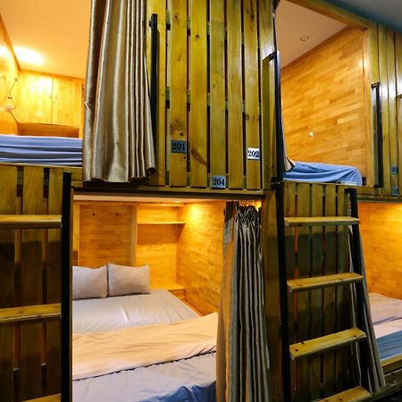 Catba Pod Hostel - Restaurant And Rooftop Bar Dong Khe Sau Kültér fotó
